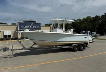 2014 Sea Hunt 25 Gamefish Boat